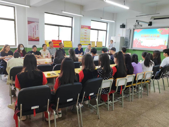 我校数计系召开第二届少数民族座谈会